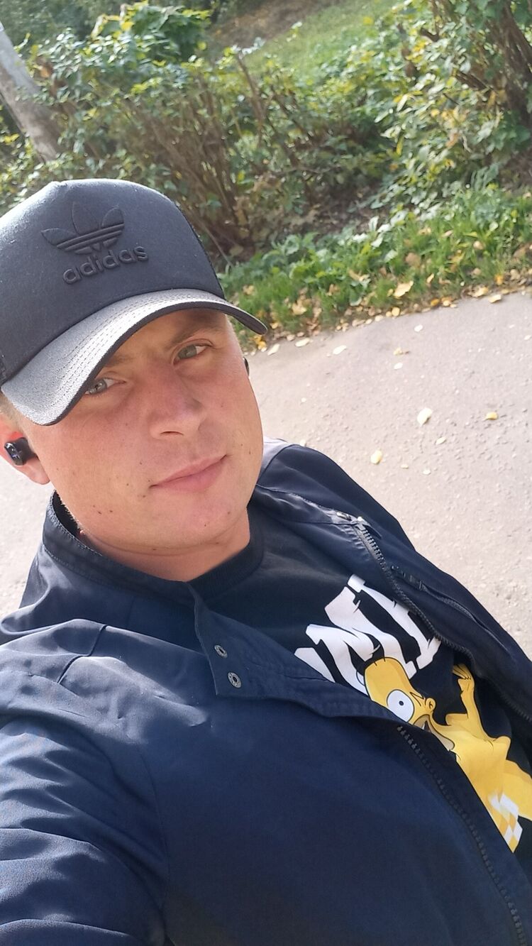  ,   Vitaly, 32 ,   ,   