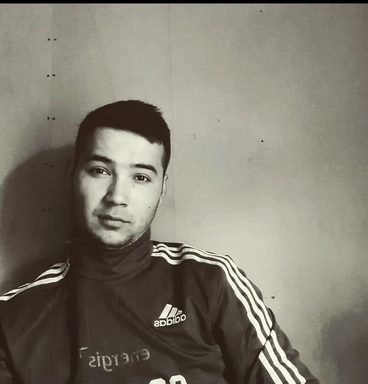  -,   Mukhamed, 27 ,   ,   , c , 