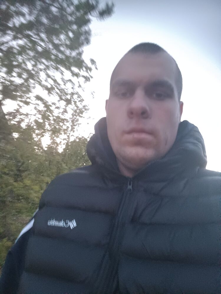  49805641  , 27 ,    