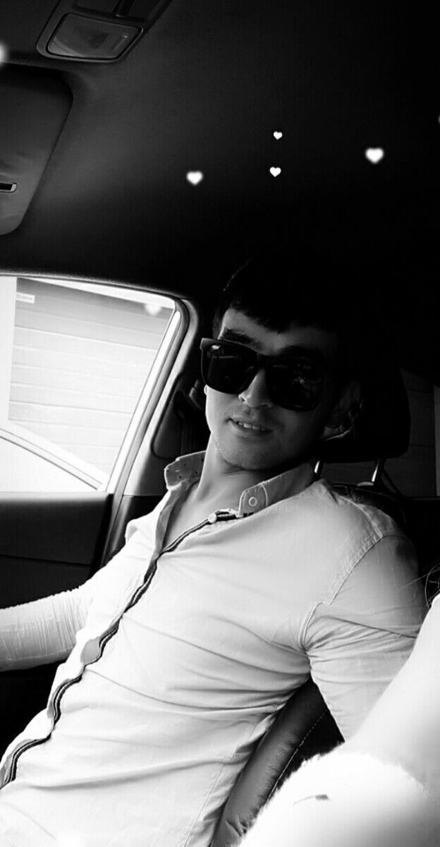  ,   Elbek, 31 ,   ,   
