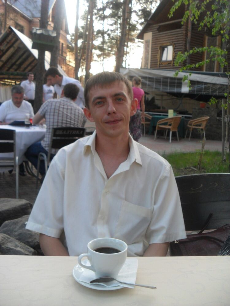  9762871  Oleg, 42 ,    