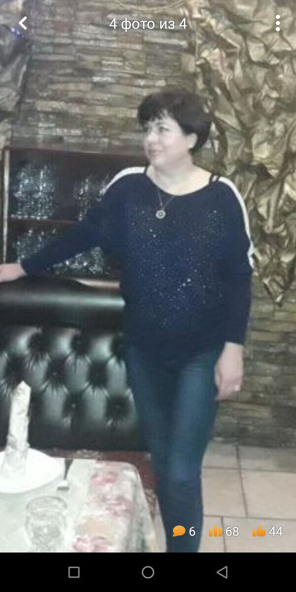  21489551  Elena, 46 ,    