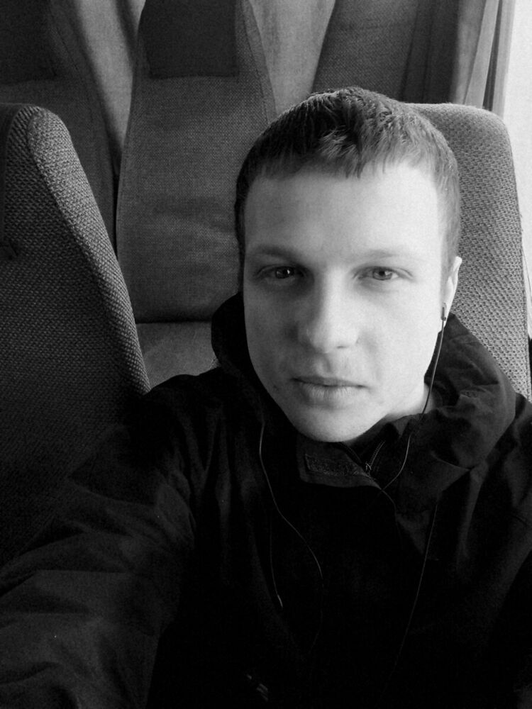  21164351  Dastan, 27 ,    