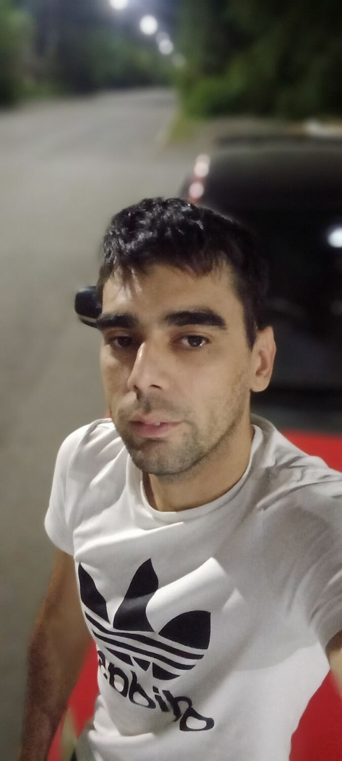  46943971  , 36 ,    