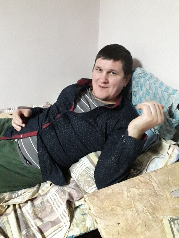  ,   Sascha, 52 ,   ,   , c 