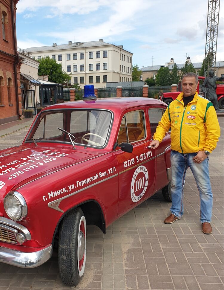  ,   Igor, 51 ,   ,   , c 