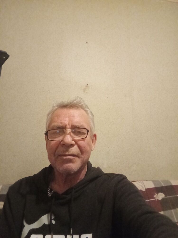  43072371  , 65 ,    
