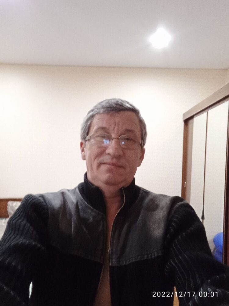  32007861  , 57 ,    