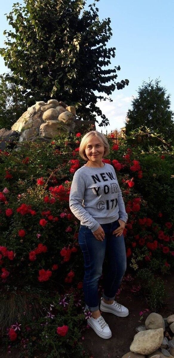  ,   Lyubov, 61 ,   ,   , c 