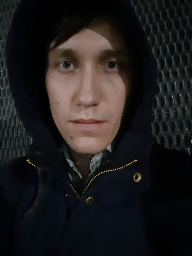  46932551  , 26 ,    