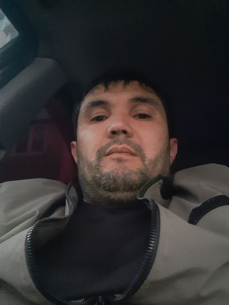  46984151  , 37 ,    