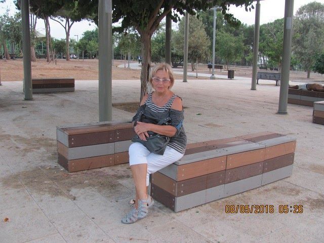 26006991  , 72 ,    