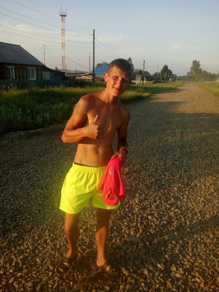  39342871  , 32 ,    