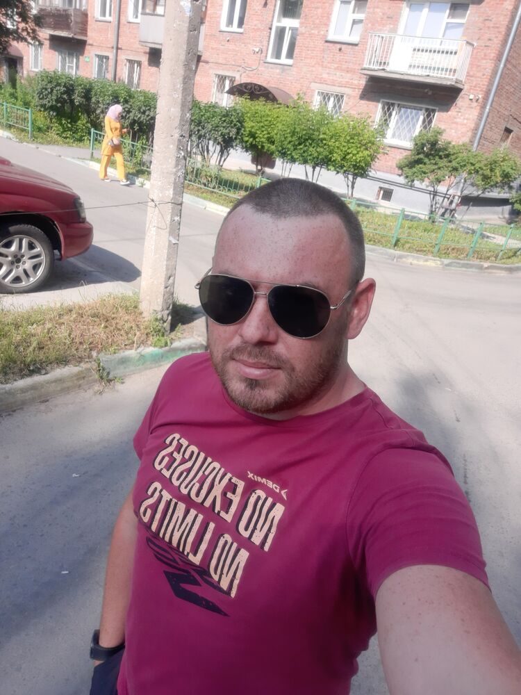  Acala del Rio,   Lisa, 35 ,   ,   