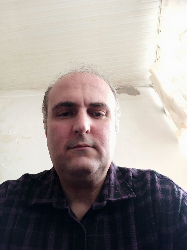 26086351  Konstantine, 50 ,    