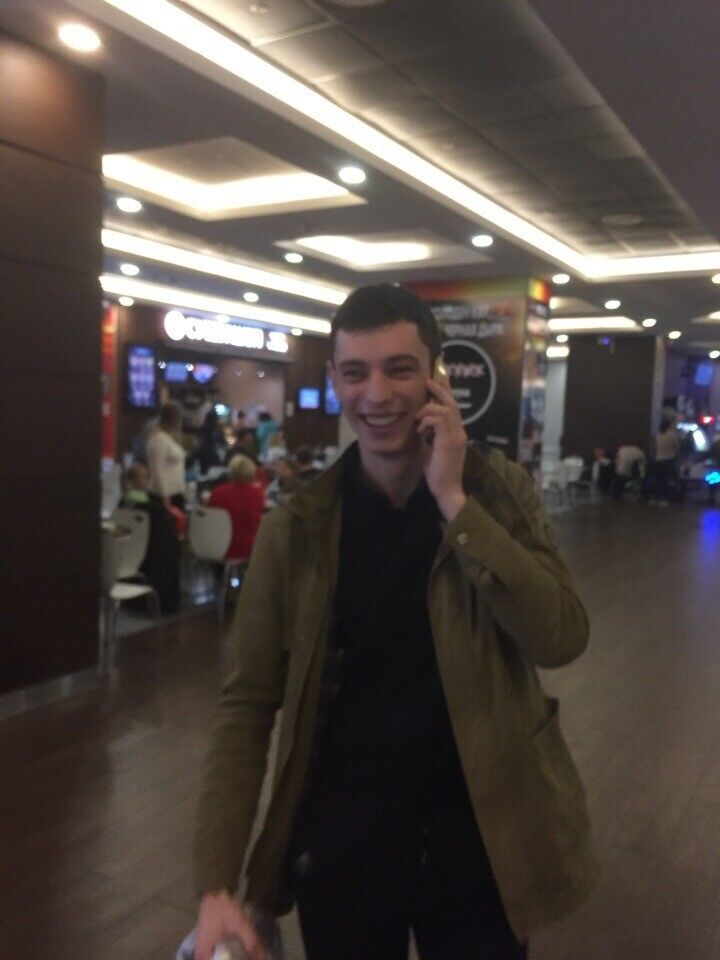  18007851  , 34 ,    