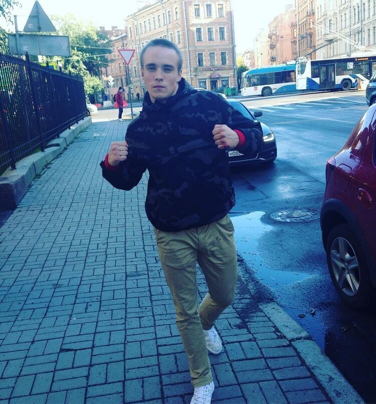  ,   Artem, 31 ,   ,   , c 
