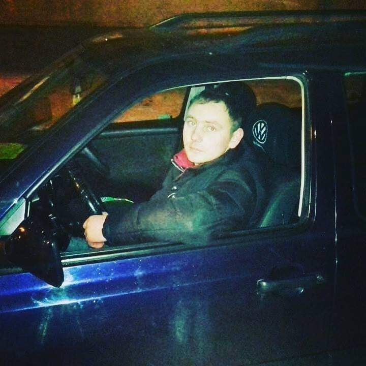  27461891  Andrij, 31 ,    