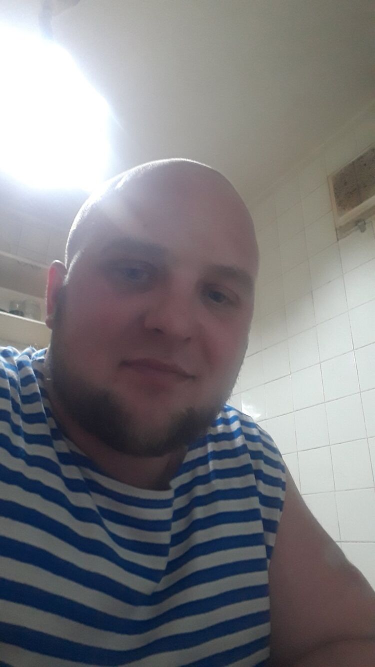  42389881  Viktar, 31 ,    