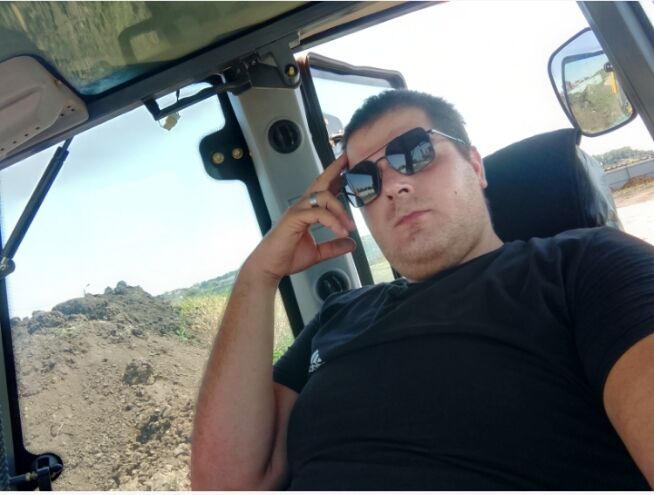  deleted,   Ali, 27 ,   ,   