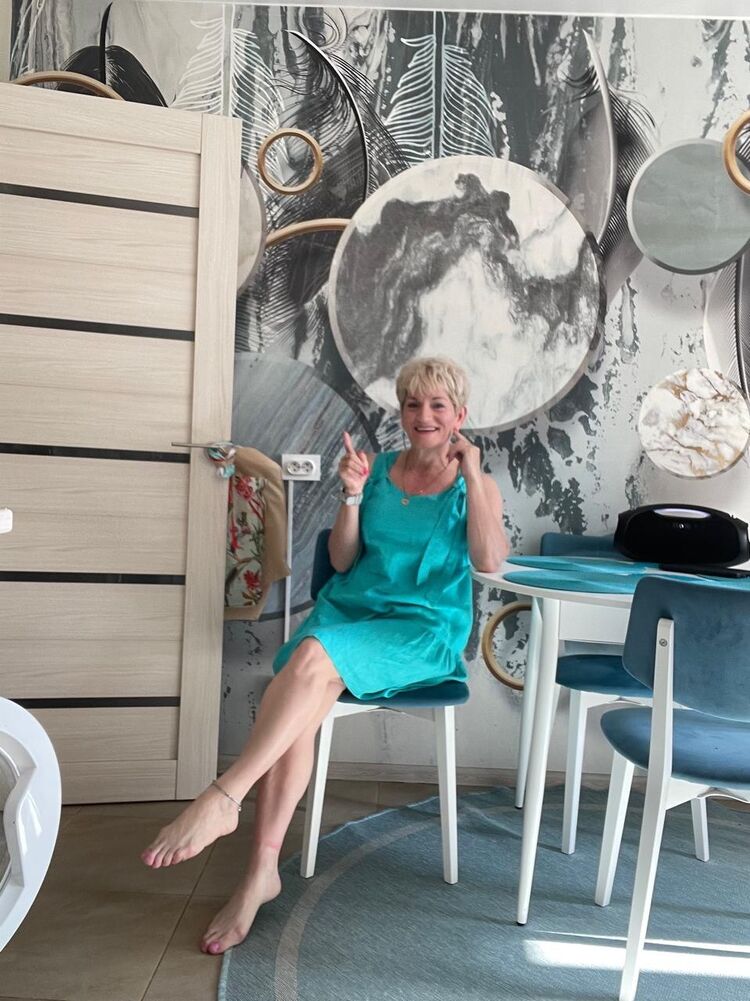  54131621  , 52 ,    -