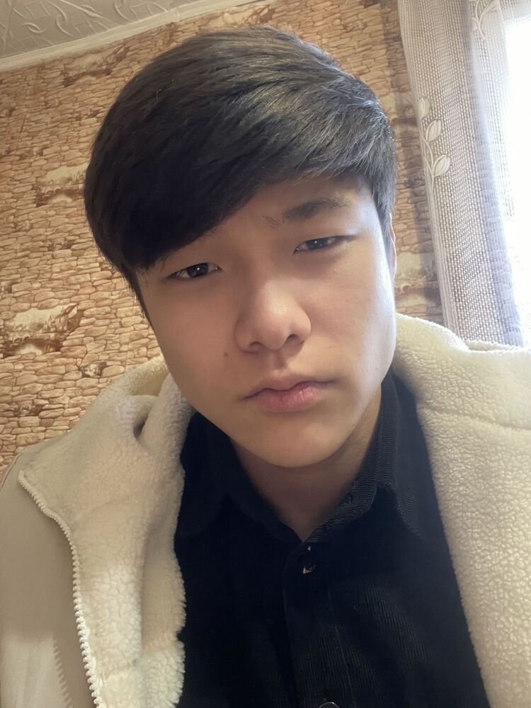  ,   Maksim, 20 ,   ,   , c 