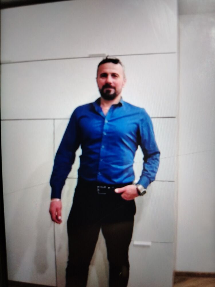  53989881  Polad, 40 ,    