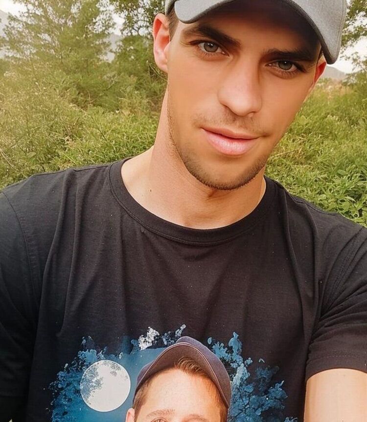  54206541  Aleksei, 31 ,    