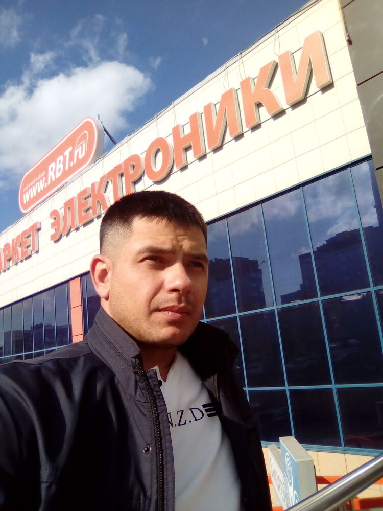  ,   Vladislav, 41 ,   ,   