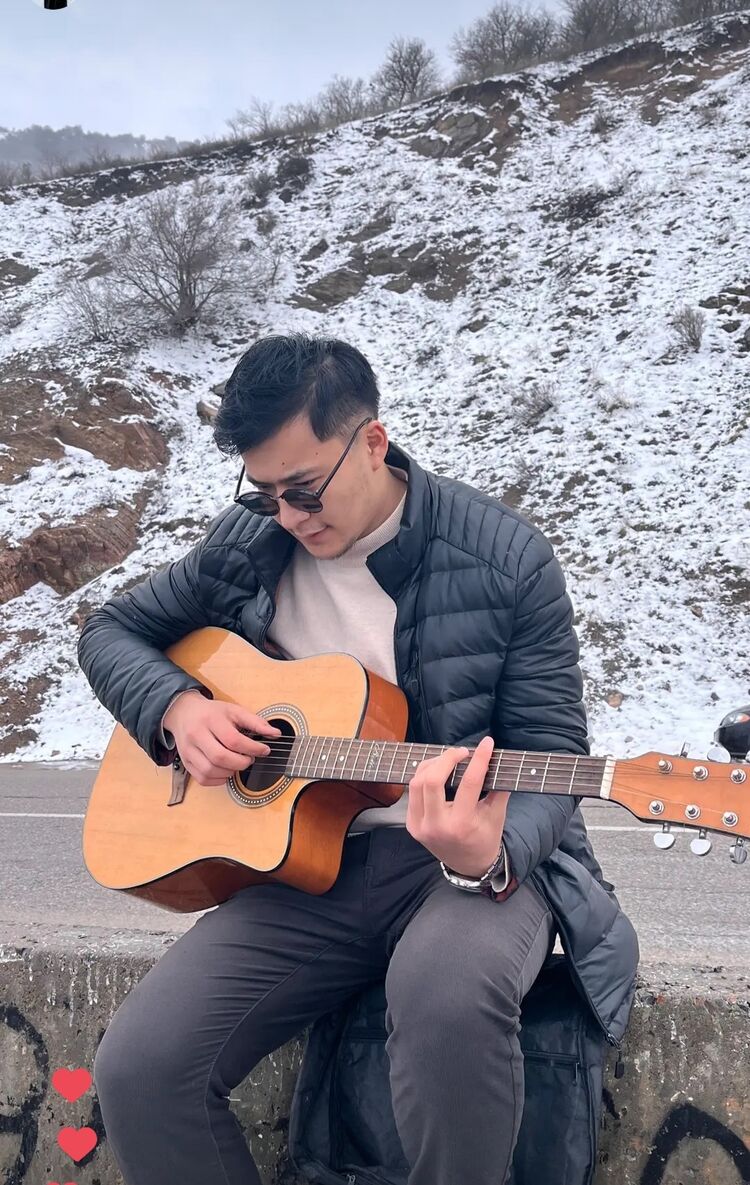  ,   Rufat, 25 ,   ,   