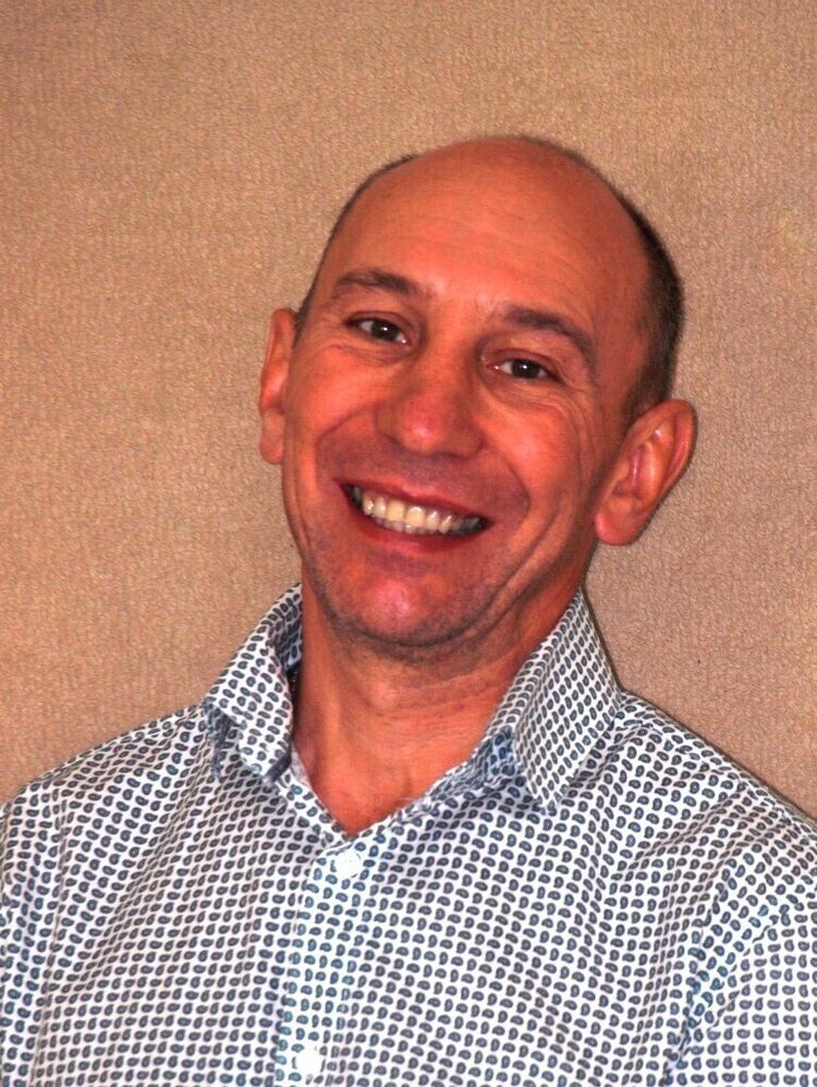  21901741  Evgeny, 55 ,    