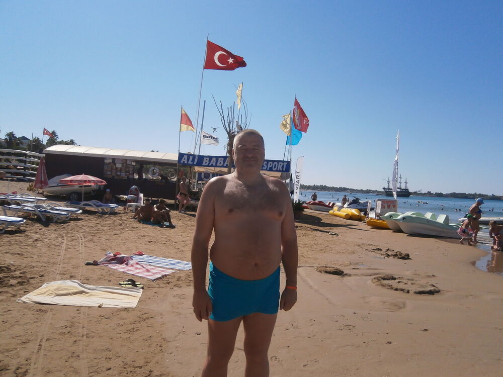  ,   Alex, 51 ,   ,   , c 