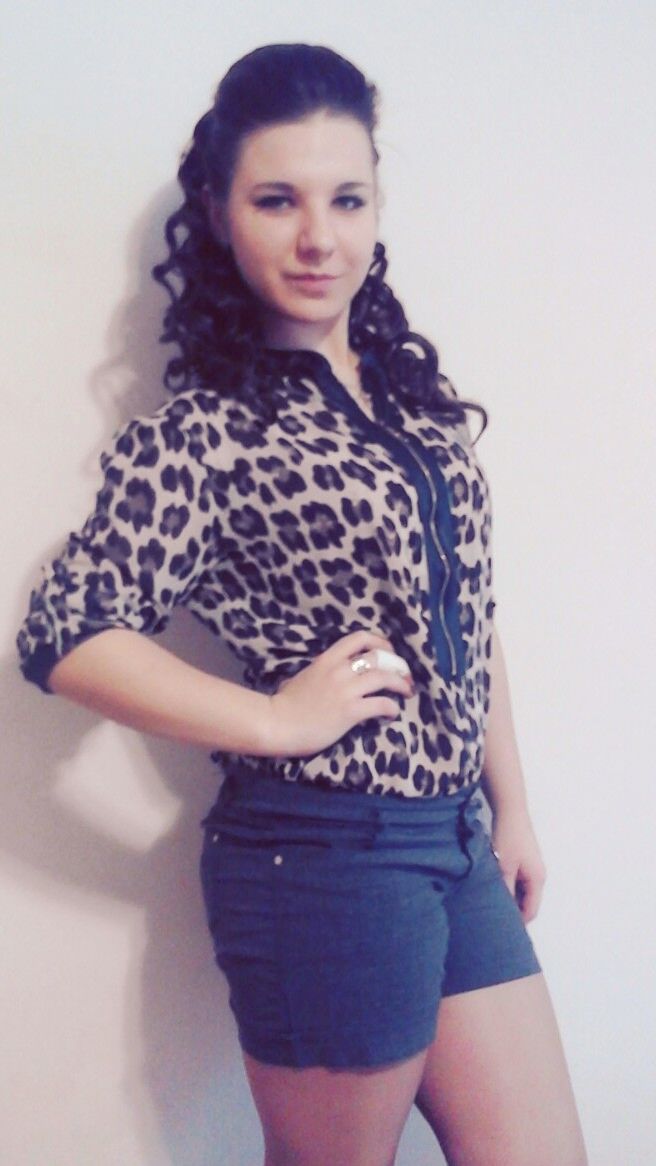  5602551  Lana, 29 ,    