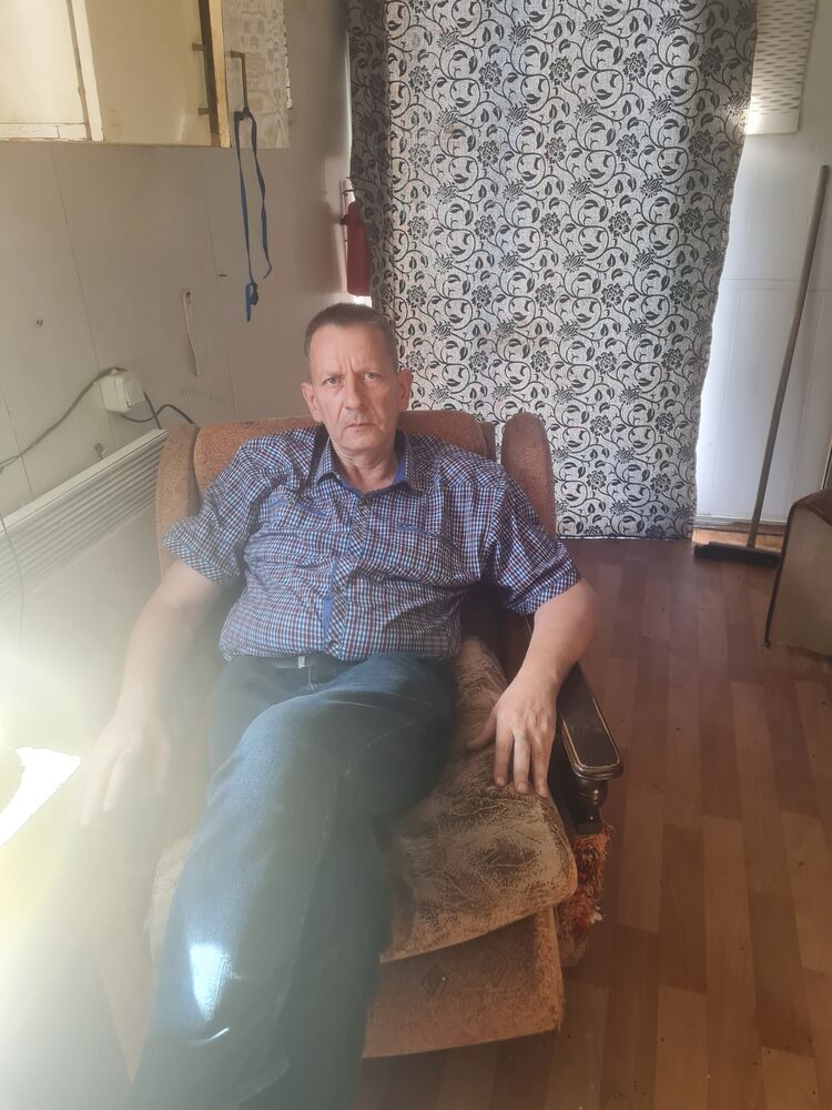  53295901  Ratan, 53 ,    