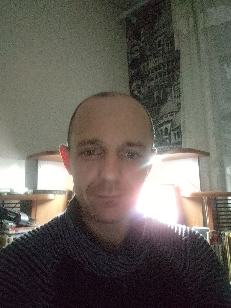  33241281  , 39 ,    