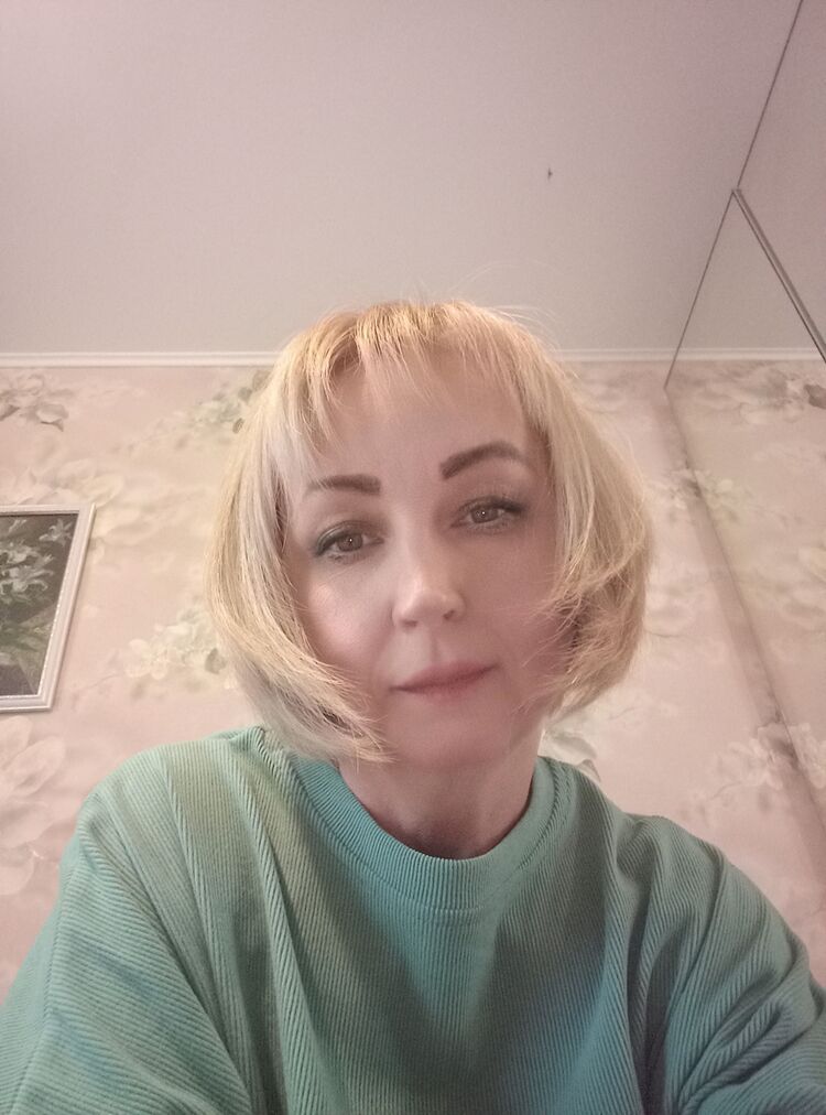  45343381  , 52 ,    