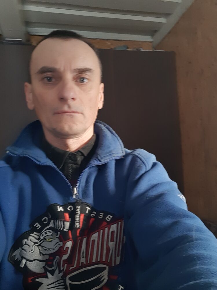  31792331  Vyrukas, 52 ,    