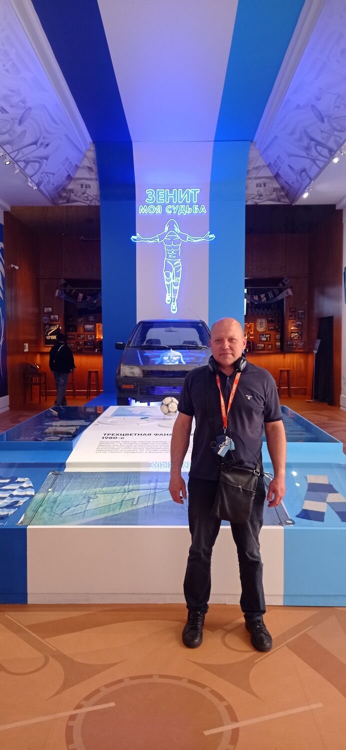  52899791  Denis, 41 ,    -