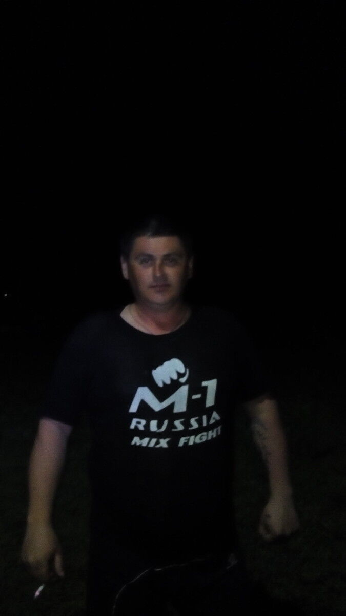  7575651  Serj, 49 ,    