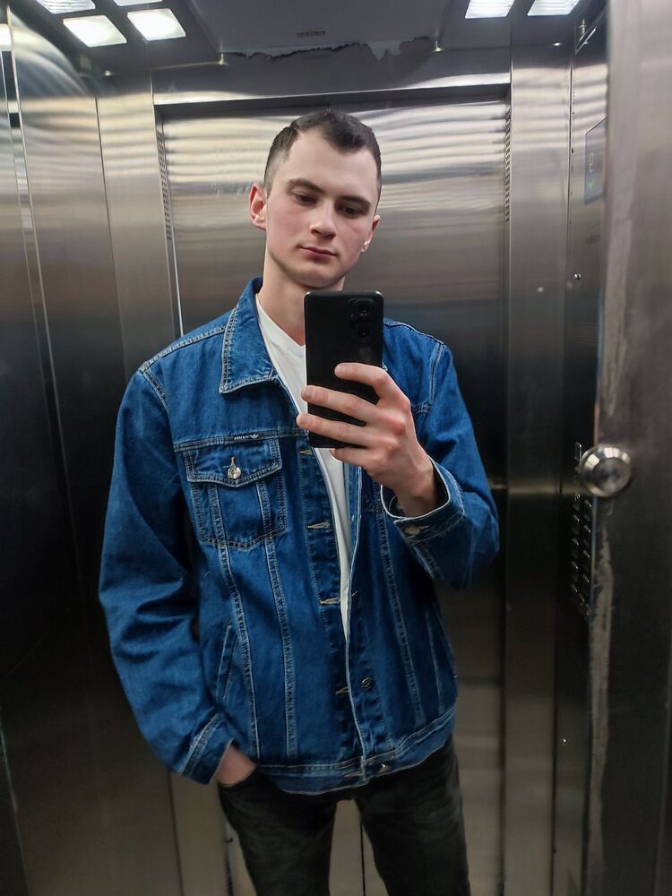  27623011  Alexander, 25 ,    --