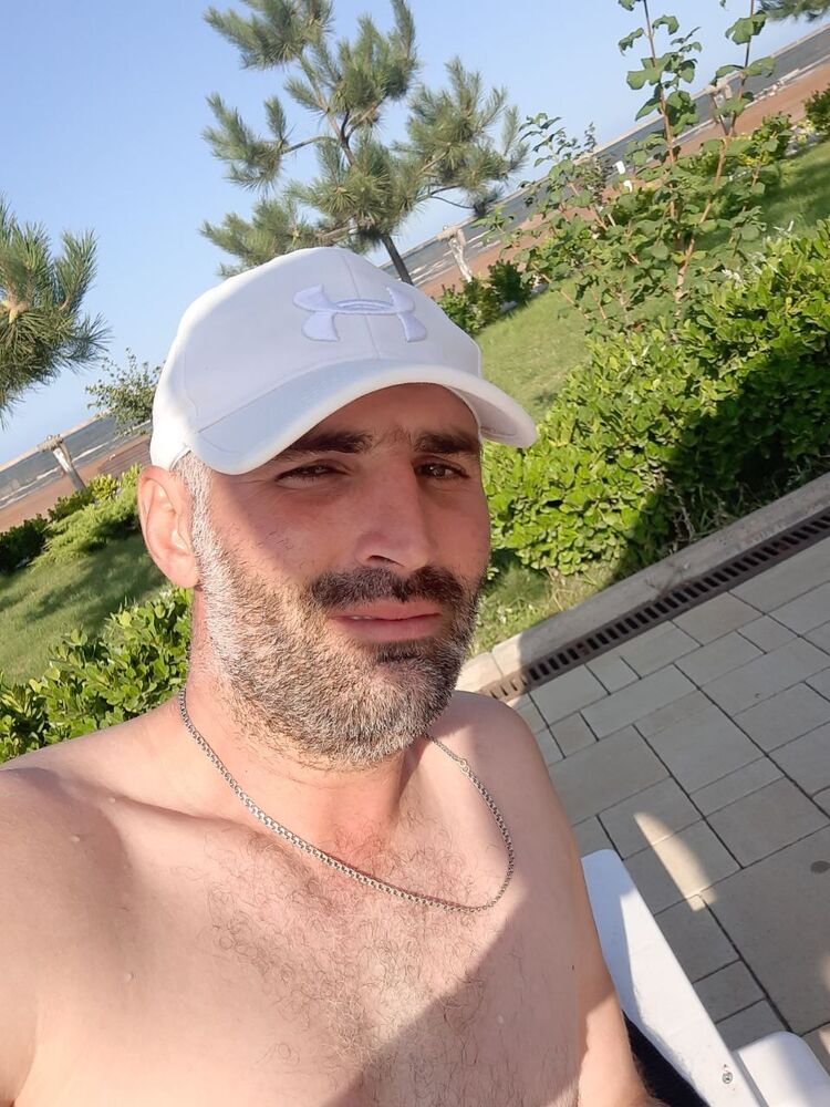  29032891  , 37 ,    