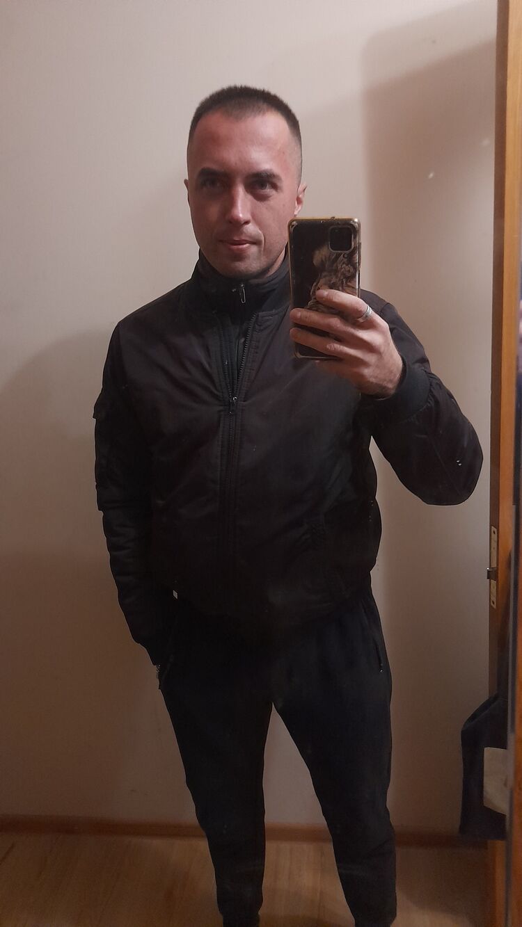  46716391  , 33 ,    