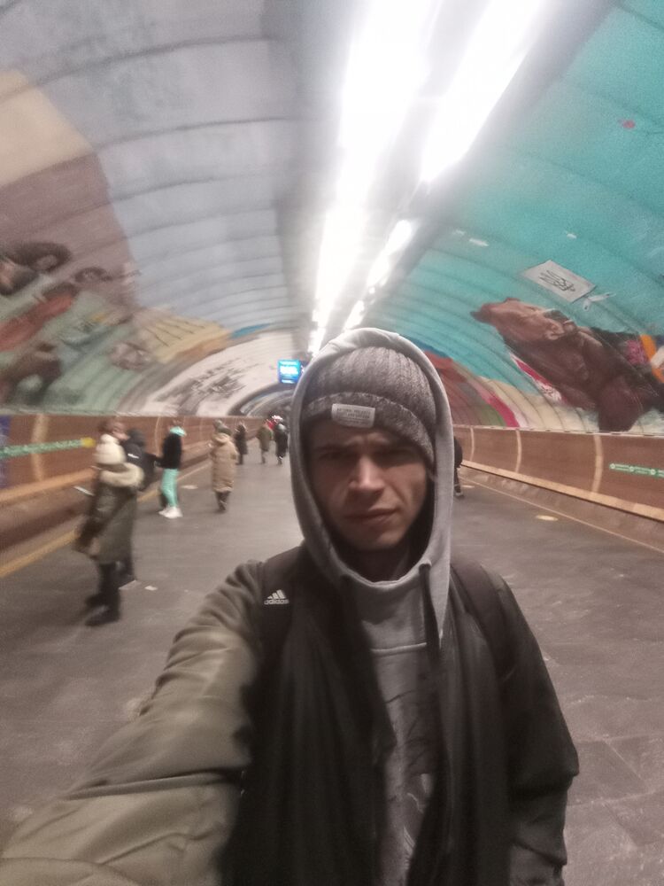  ,   Vik, 30 ,   ,   