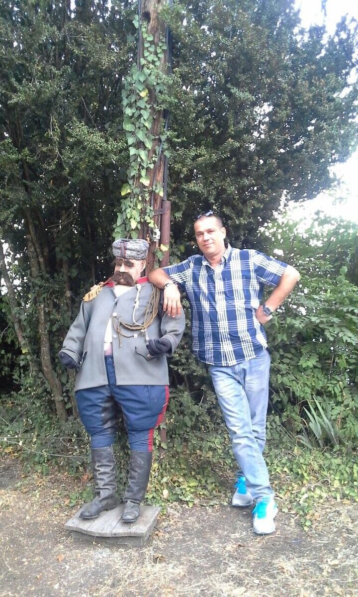  10824721  Satko, 47 ,    
