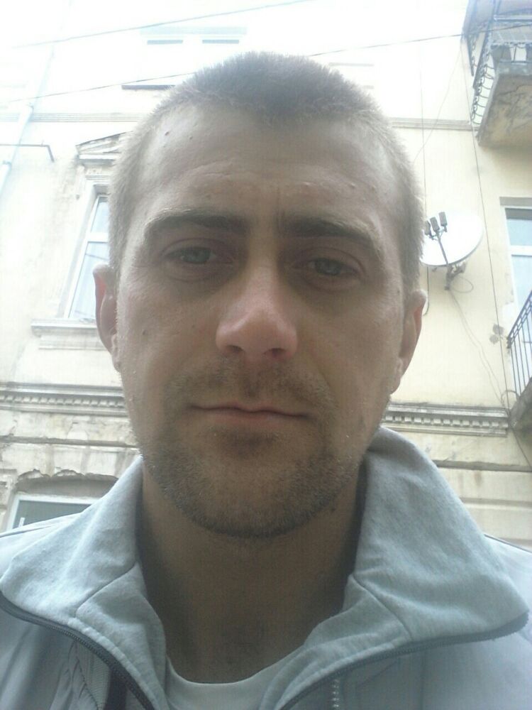  14838421  Ivan, 33 ,    