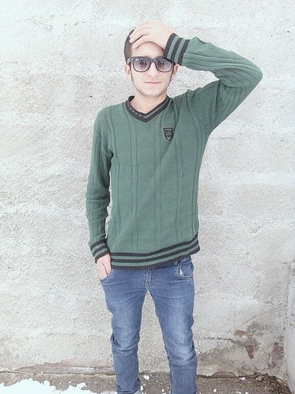  ,   RAZMIK, 29 ,   