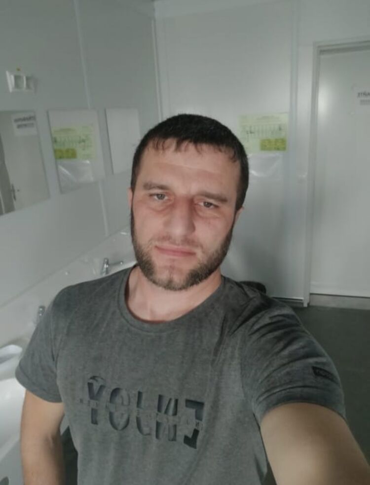  48591591  , 37 ,    