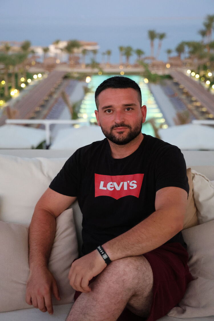  ,   Andrey, 35 ,   ,   