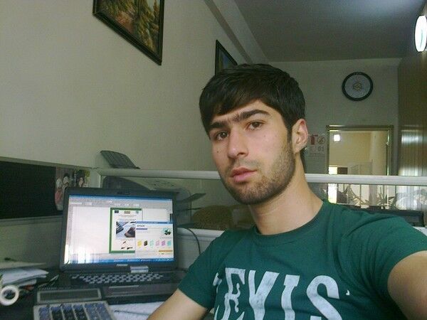  ,   Amir, 33 ,   