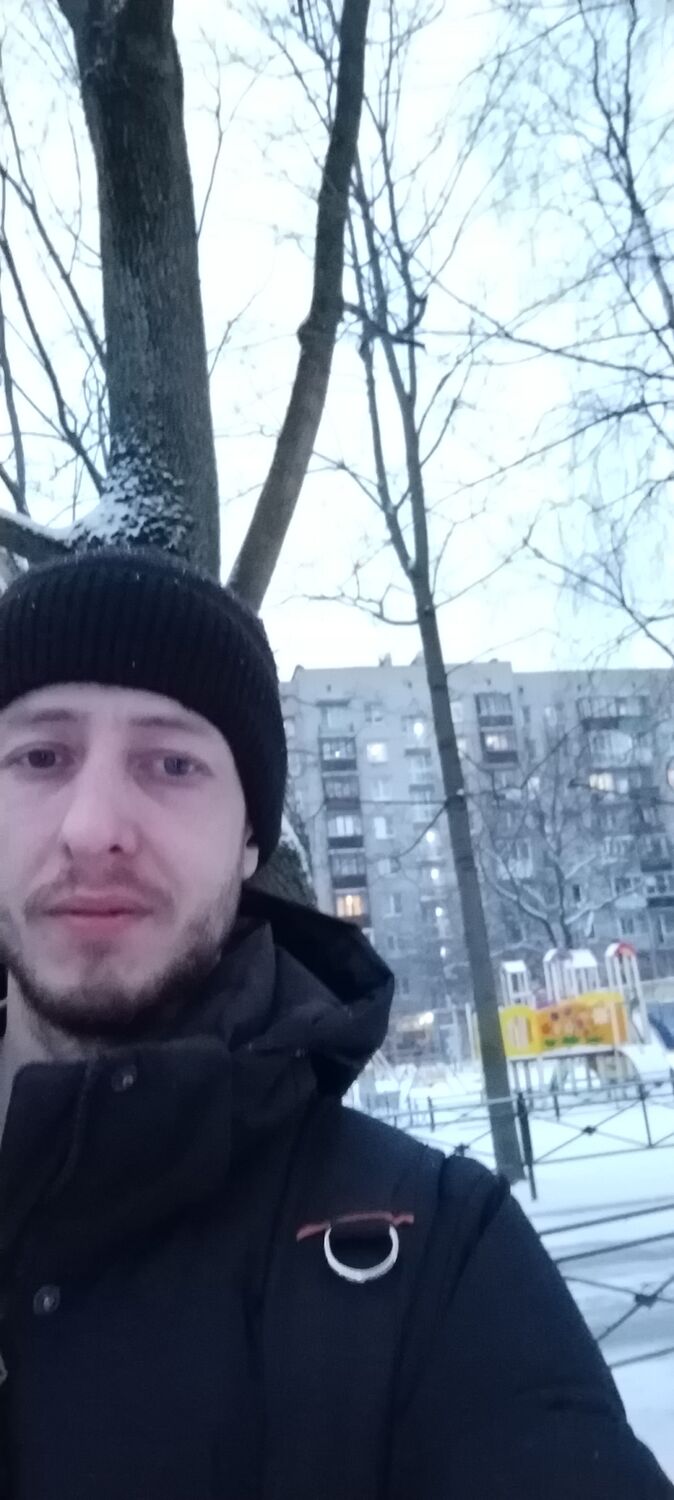  42725411  Andrey, 40 ,    -